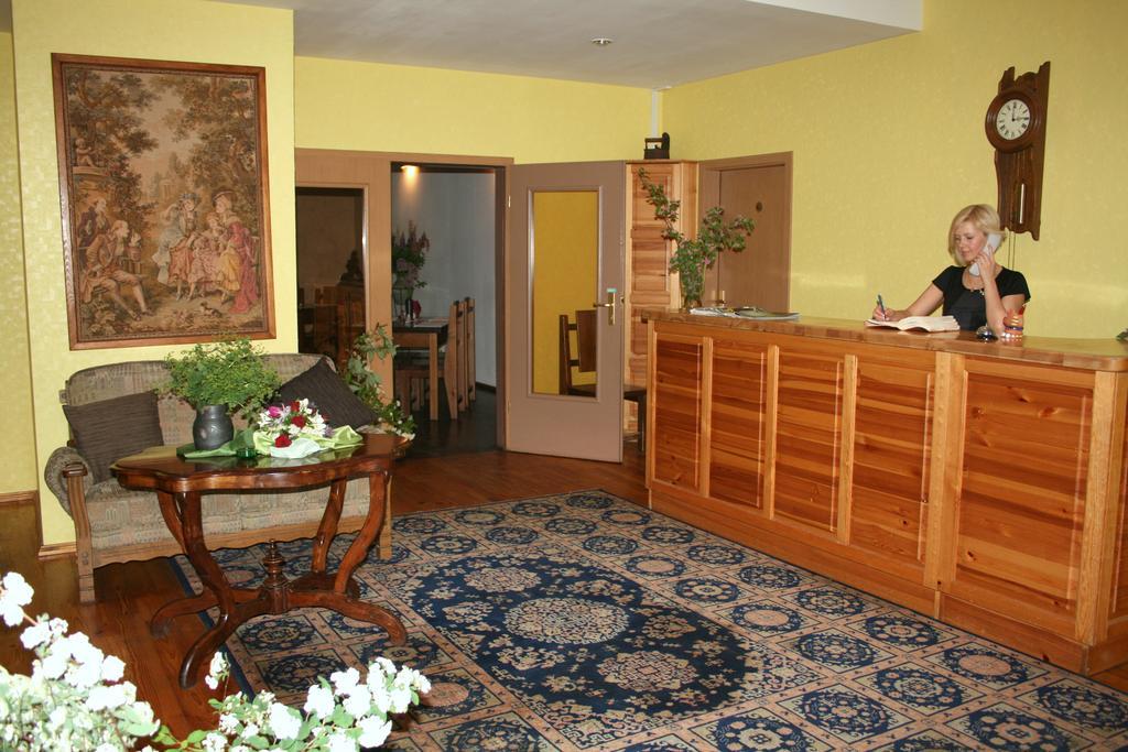 Park Hotel Bruzis Smiltene Extérieur photo